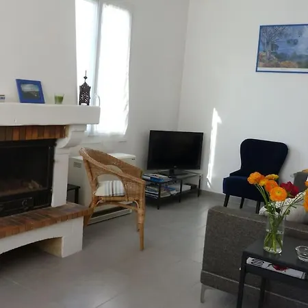 Tatil Evi Maison Classee Meuble 3 Etoiles, Proche Mer. Sainte-Maxime